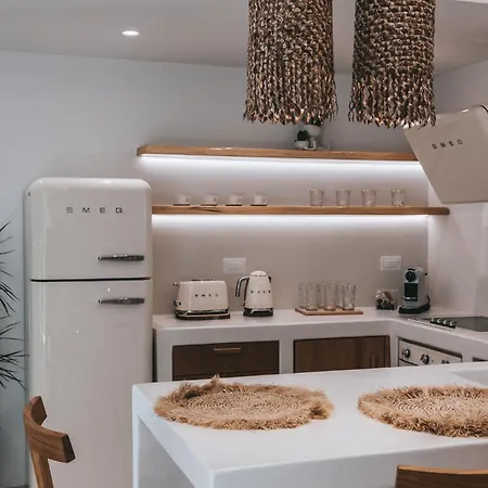 Cocopalm Naxos Aparthotel