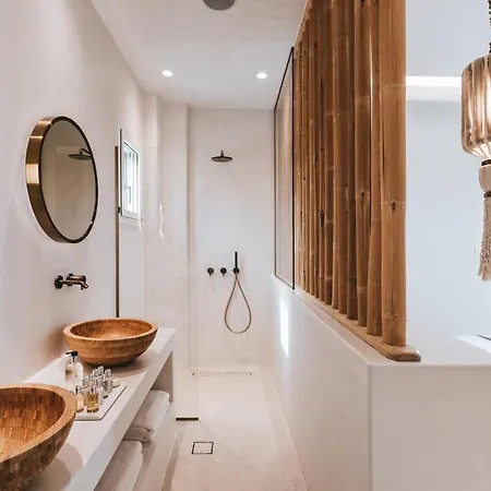 شقة فندقية Cocopalm Naxos 4*