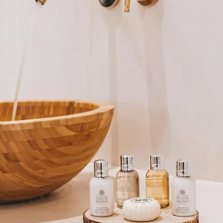 شقة فندقية Cocopalm Naxos 4*